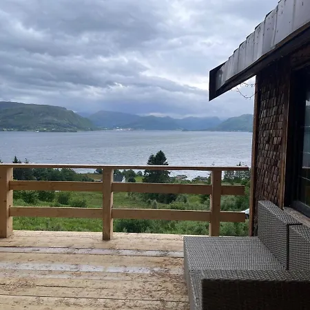 Chalet Forest Hideaway With Scenic View