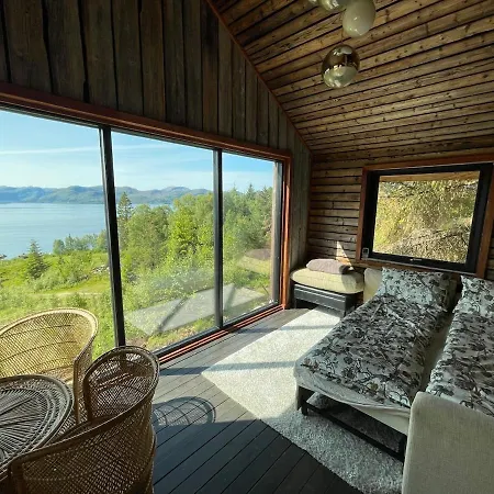 Forest Hideaway With Scenic View *