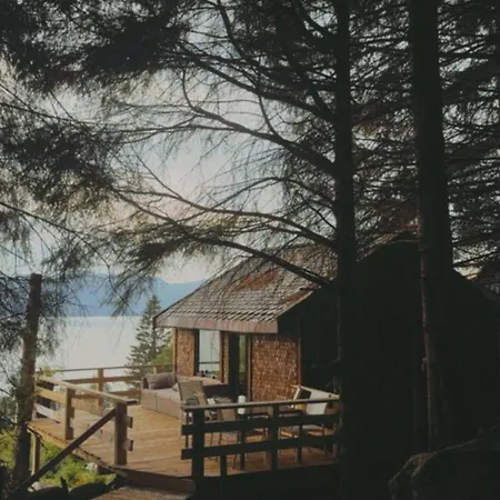 Forest Hideaway With Scenic View 샬레