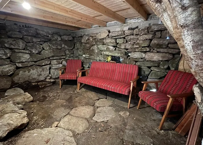Forest Hideaway With Scenic View Domek alpejski Fiska
