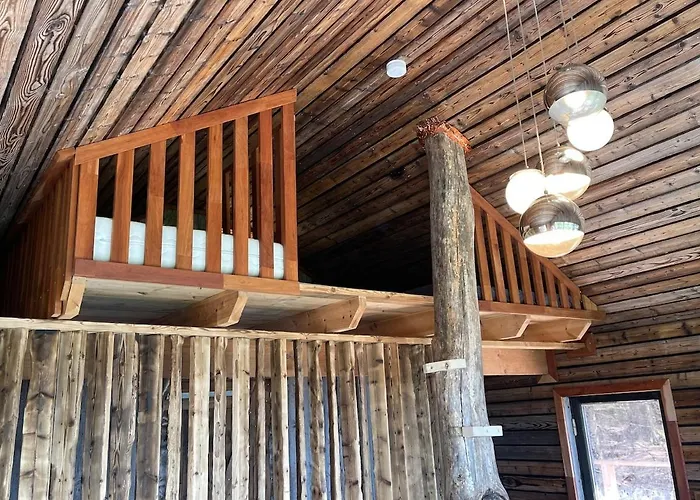 Domek alpejski Forest Hideaway With Scenic View