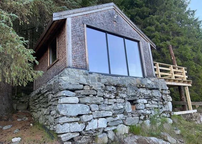 Forest Hideaway With Scenic View Domek alpejski