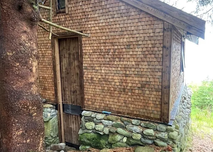 Forest Hideaway With Scenic View Fiska